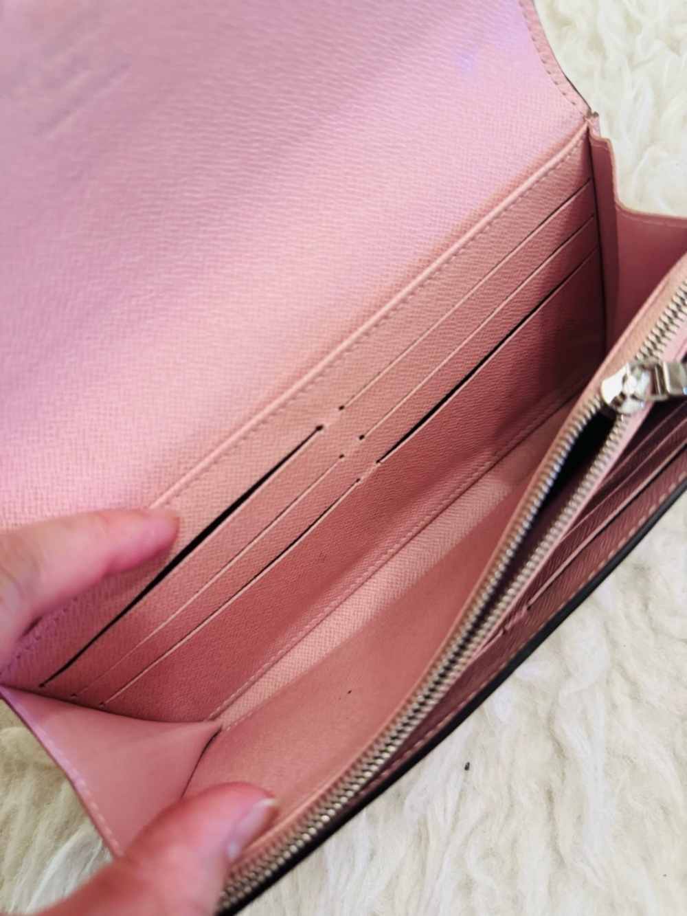 Louis Vuitton Epi Light Pink  Envelope Wallet - Picture 5 of 14
